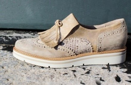 Mooi gestrikt met brogues!