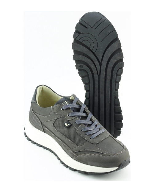 Australian mazzerato Grijs