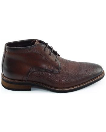Daniel Kenneth Yurian veterboots bruin