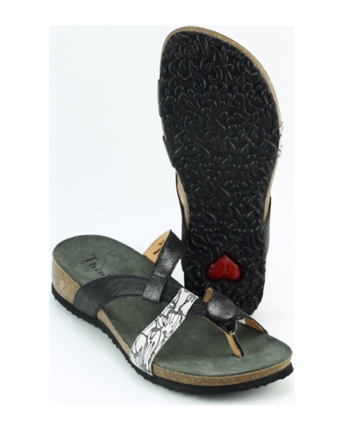 Think 3-000246 ZWART