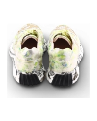 Laura Vita burton 05 Geel