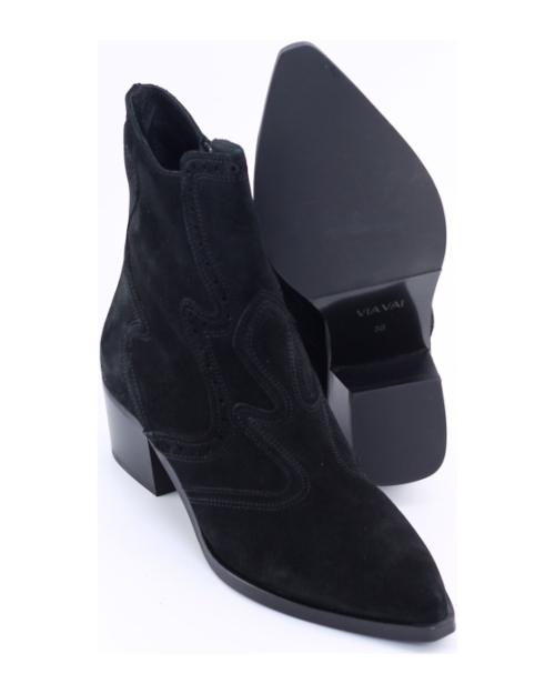 Via Vai 59073 Shelly ZWART