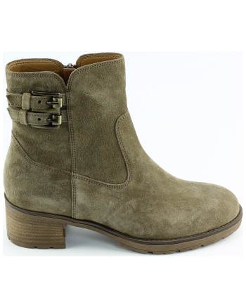 Gabor 8011.02.004 korte laarsjes beige