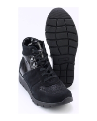 Waldlaufer 626 k 82 ZWART